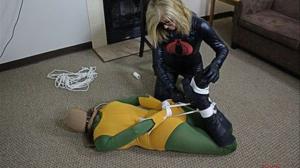 www.boundinthemidwest.com - Baroness Dakkota Binds Scarlett thumbnail